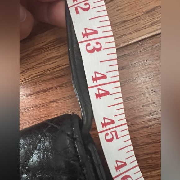 Michael Kors Leather Susannah Lock Clutch Crossbody Black - Picture 2 of 14